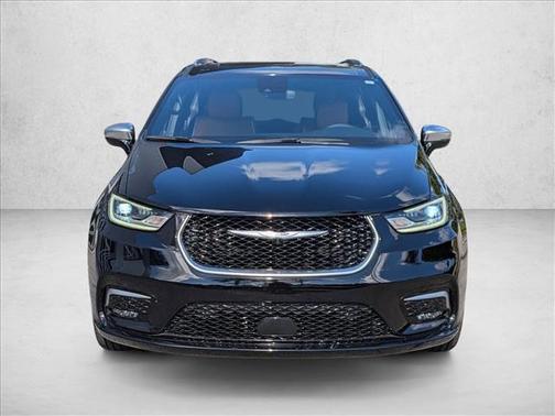 2024 Chrysler Pacifica L