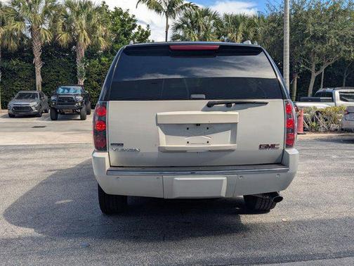 2010 GMC Yukon Denali