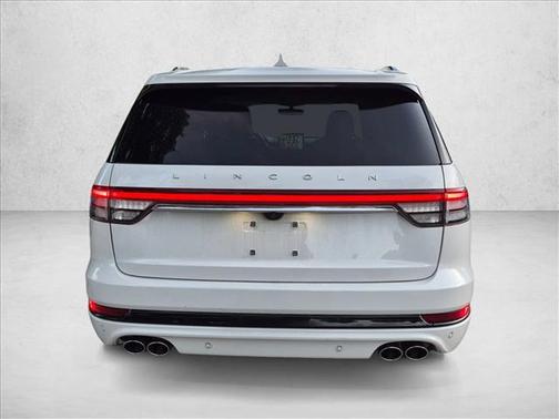 Pristine White Metallic Tri-Coat 2023 Lincoln Aviator Reserve