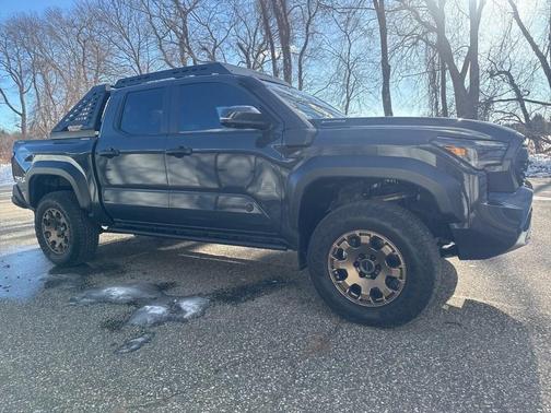 2024 Toyota Tacoma Hybrid Trailhunter