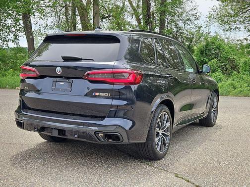 Carbon Black Metallic 2023 BMW X5 M50i