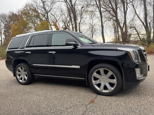 2018 Cadillac Escalade Premium Luxury