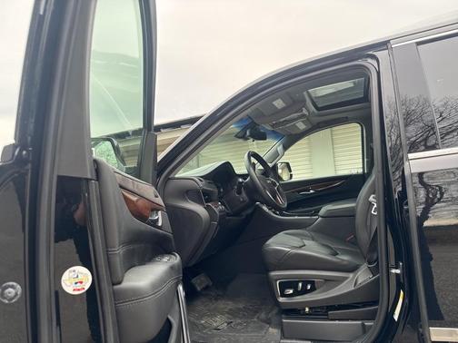 2018 Cadillac Escalade Premium Luxury