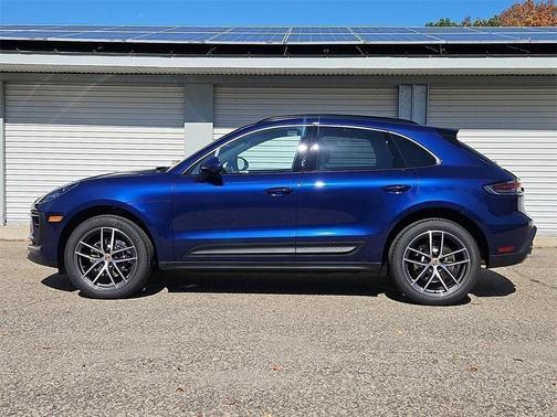 2026 Porsche Macan Base