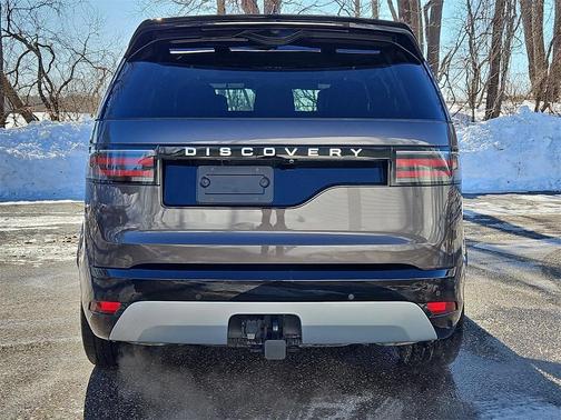 2024 Land Rover Discovery P360 Metropolitan Edition