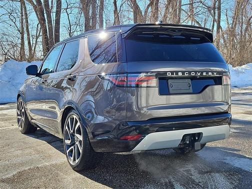 2024 Land Rover Discovery P360 Metropolitan Edition