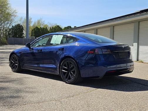2022 Tesla Model S Base
