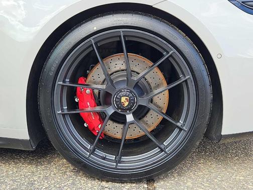 Chalk 2026 Porsche 911 Carrera 4 GTS