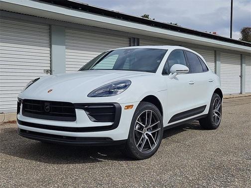 2026 Porsche Macan Base