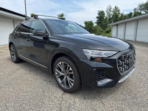 2024 Audi Q8 55 Premium