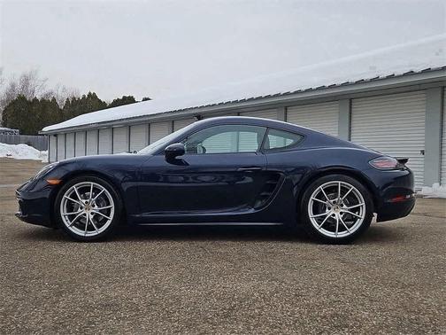 2017 Porsche 718 Cayman Base