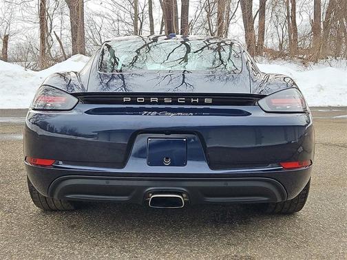 2017 Porsche 718 Cayman Base