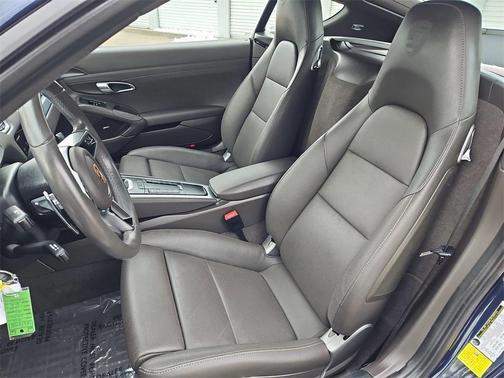 2017 Porsche 718 Cayman Base