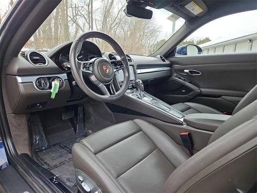 2017 Porsche 718 Cayman Base