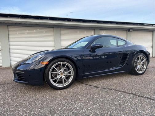 2017 Porsche 718 Cayman Base