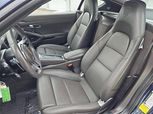 2017 Porsche 718 Cayman Base