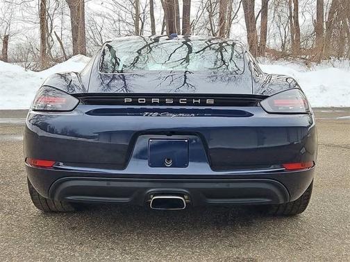 2017 Porsche 718 Cayman Base