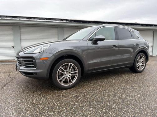 2023 Porsche Cayenne 