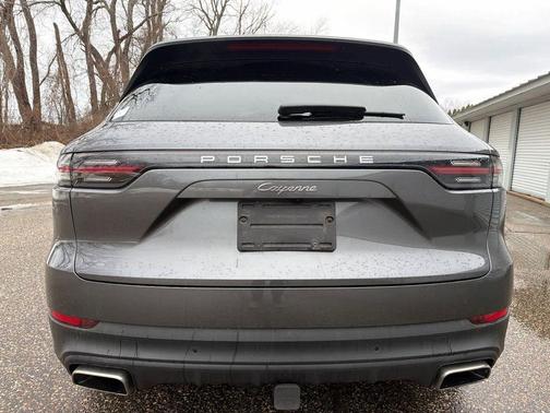 2023 Porsche Cayenne 