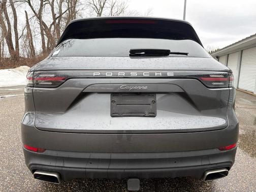 2023 Porsche Cayenne 