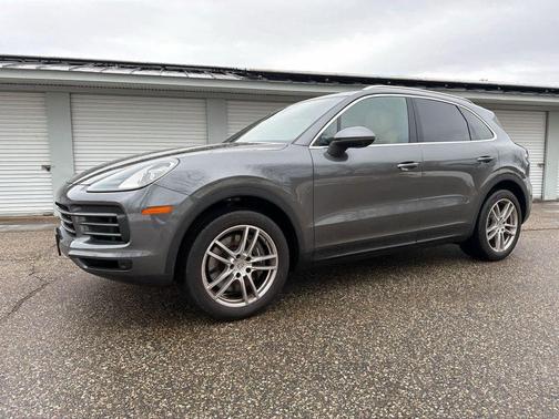 2023 Porsche Cayenne 