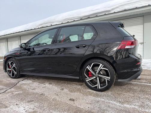 2024 Volkswagen Golf GTI 2.0T SE