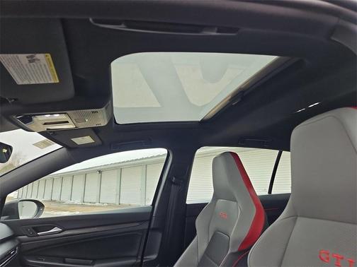 2024 Volkswagen Golf GTI 2.0T SE