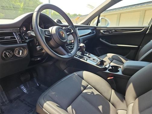 2024 Porsche Macan