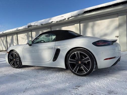 2024 Porsche 718 Boxster 