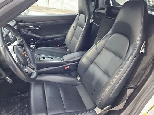 2024 Porsche 718 Boxster 