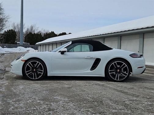 2024 Porsche 718 Boxster 