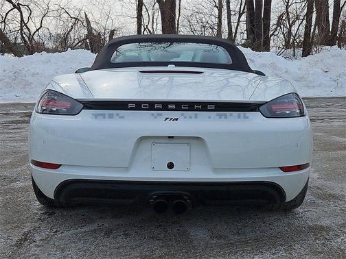 2024 Porsche 718 Boxster 