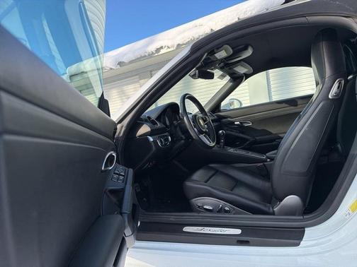 2024 Porsche 718 Boxster Style Edition