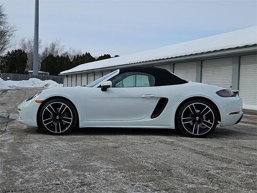 2024 Porsche 718 Boxster 