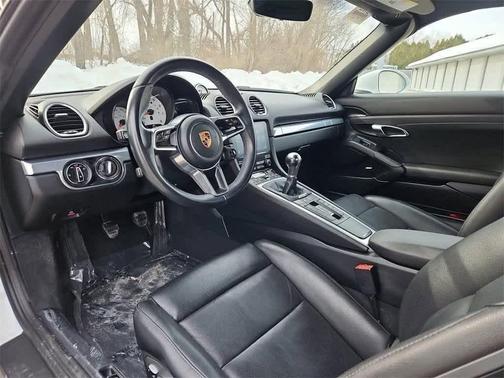 2024 Porsche 718 Boxster 