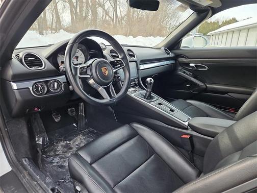 2024 Porsche 718 Boxster 