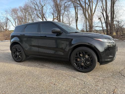 Santorini Black 2023 Land Rover Range Rover Evoque SE