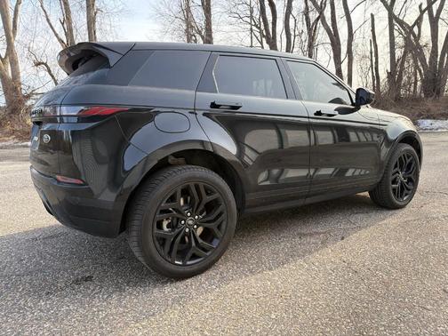 Santorini Black 2023 Land Rover Range Rover Evoque SE