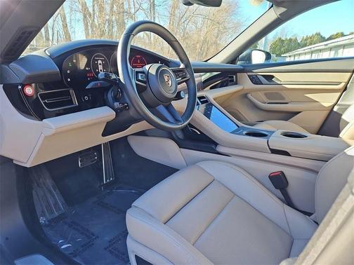 2025 Porsche Taycan 4S