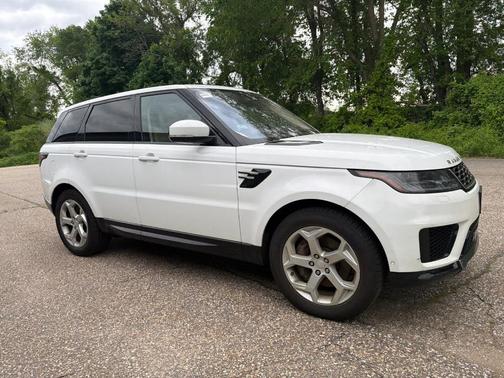 Fuji White 2018 Land Rover Range Rover Sport 3.0L Supercharged HSE