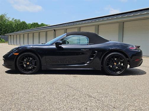 2024 Porsche 718 Boxster Base