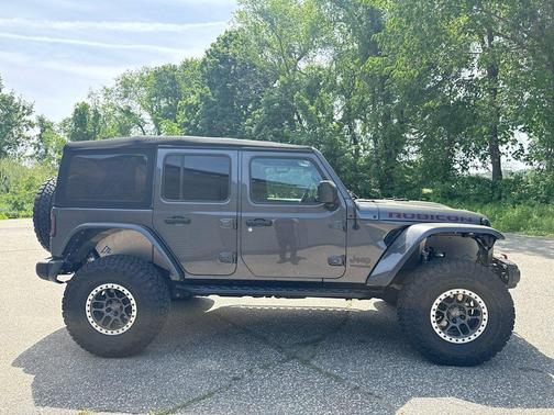 Granite Crystal Clearcoat Metallic 2022 Jeep Wrangler Unlimited Rubicon