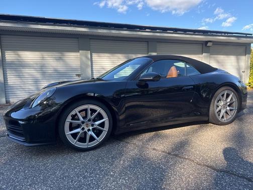 2025 Porsche 911 Carrera