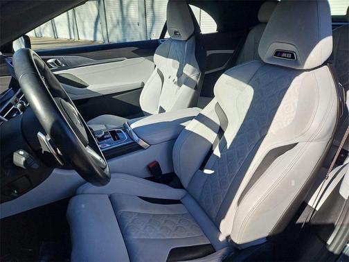 2023 BMW M8 Competition