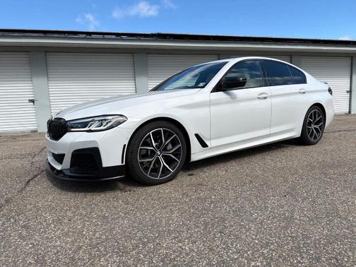 Alpine White 2021 BMW 530 i xDrive