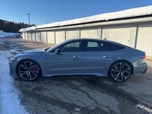 2022 Audi RS 7 4.0T quattro
