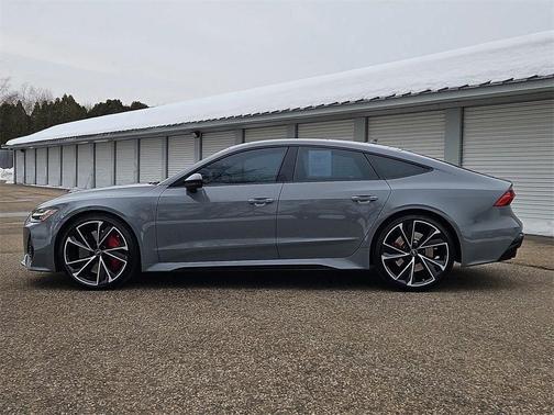 2022 Audi RS 7 4.0T quattro