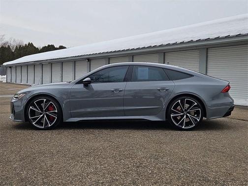 2022 Audi RS 7 4.0T quattro