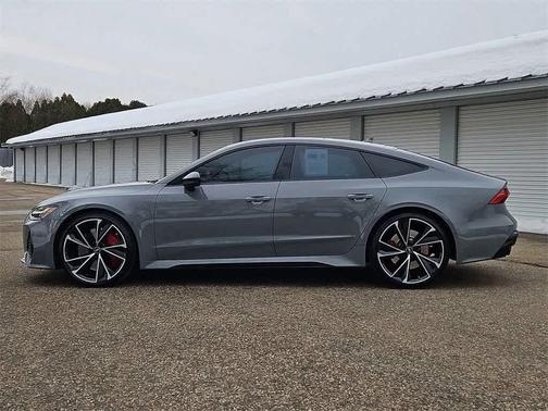 2022 Audi RS 7 4.0T quattro