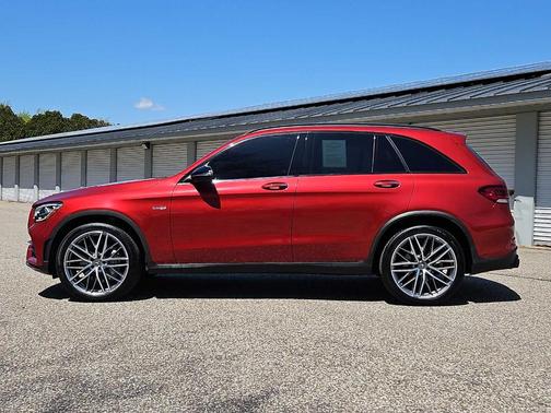MANUFAKTUR Cardinal Red Metallic 2022 Mercedes-Benz AMG GLC 43 Base 4MATIC